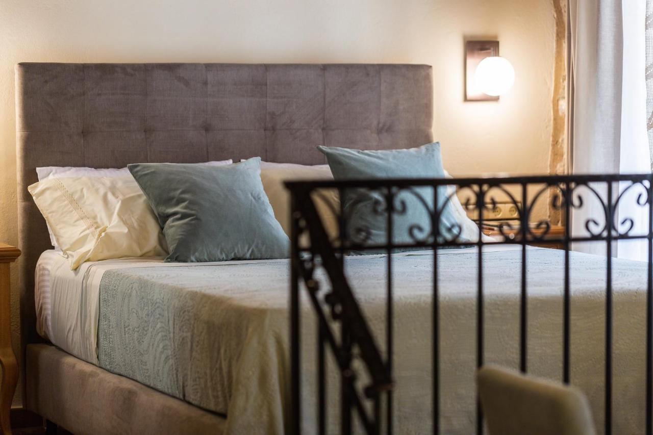 Phaedra Suites (Adults Only) Ретимно Экстерьер фото