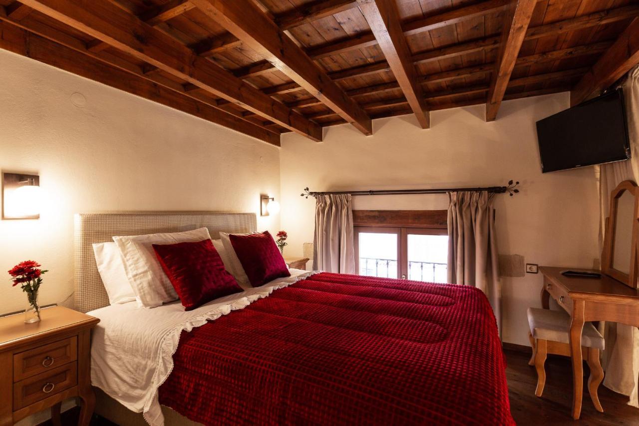 Phaedra Suites (Adults Only) Ретимно Экстерьер фото