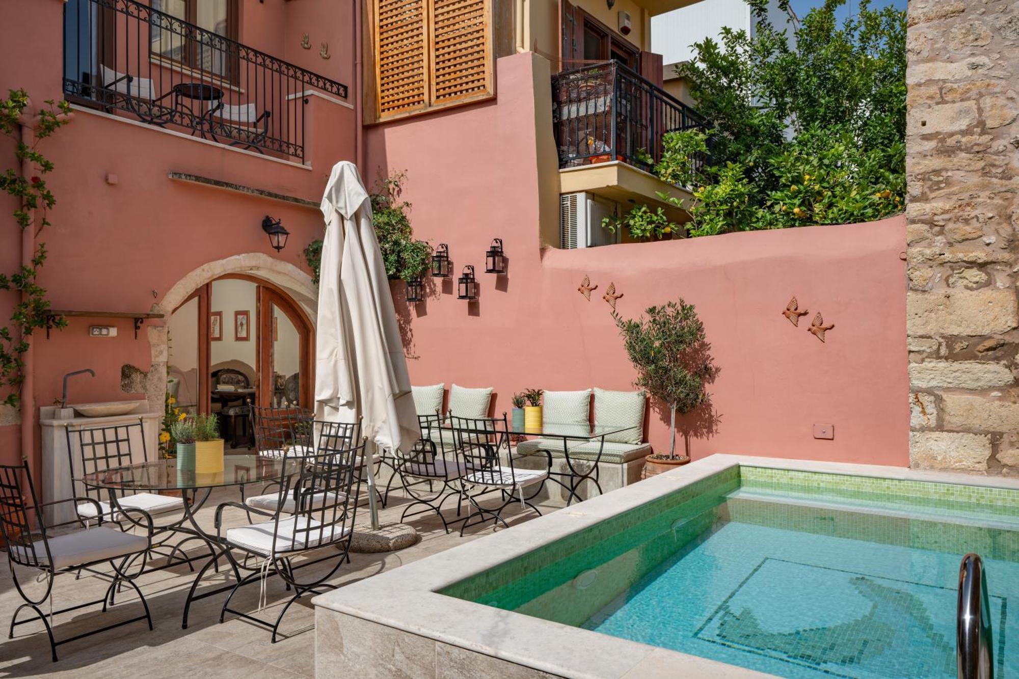 Phaedra Suites (Adults Only) Ретимно Экстерьер фото