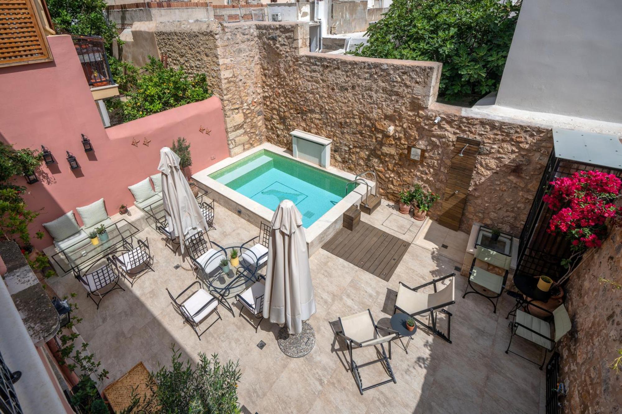 Phaedra Suites (Adults Only) Ретимно Экстерьер фото